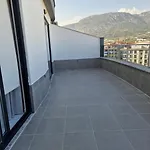 Serenity Duplex Two Plase One Apartament *